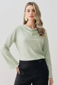 Blusa de Cetim Manga Longa Flare Decote Drapeado