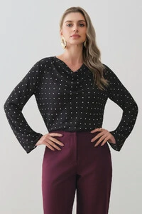 Blusa Poa Manga Longa Evasê Gola Drapeada