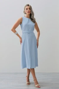 Vestido Midi Regata de Alfaiataria Recortes Cinto Fivela Forrada Fenda Frontal