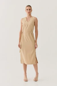 Vestido Midi Regata de Alfaiataria Decote V Recorte e Cinto Fivela
