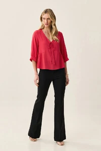 Blusa Manga 3/4 Punho Decote V Laço Recorte Busto