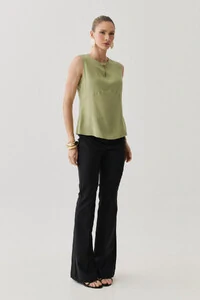 Regata Decote Gota Recortes