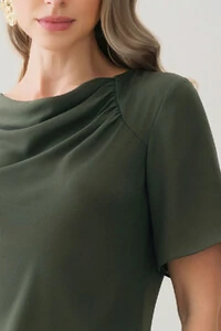 Blusa Assimétrica Manga Evasê Decote Drapeado Ombro Recorte Franzidos