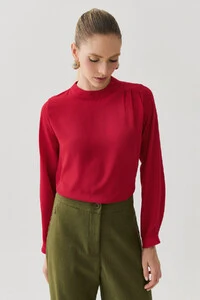 Blusa Assimétrica Manga Longa Punho Gola Baixa Ombro Esquerdo Pregas Triple