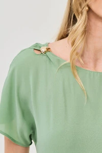 Blusa Manga Morcego Decote Cut Out Gold