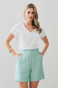 Blusa Manga Morcego Decote V Transpassado Botão Forrado