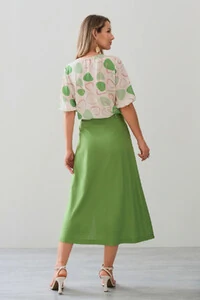 Blusa Abstrata Triângulo Manga 3/4 Elástico Decote V