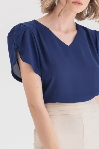 Blusa manga aberta botão forrado