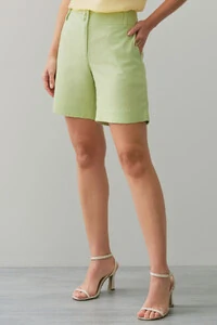 Shorts de Linho Botões Forrados Double