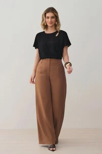 Blusa Assimétrica Dupla Ombro Cut Out