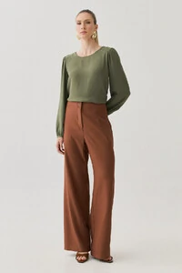 Blusa Manga Longa Ombro Recortes Double