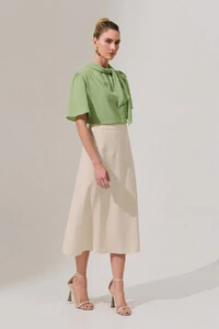 Blusa Gola Dobrada Laço Lateral