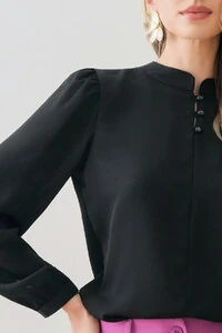 Blusa Manga Longa Punho Gola Baixa Mini Botões Triple