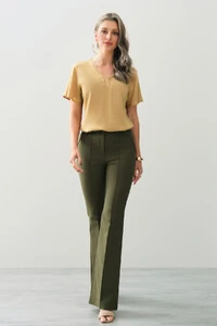 Blusa Decote V Pregas