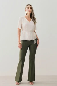 Blusa Decote V Cinto Fino