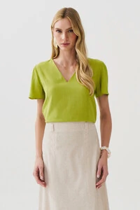 Blusa Decote V Recortes Laterais