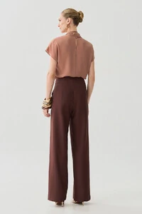 Blusa Manga Morcego Gola de Laço