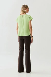 Blusa Acinturada Manga Morcego Pregas