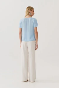 Blusa Decote Pregas