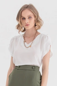 Blusa manga aberta botão forrado