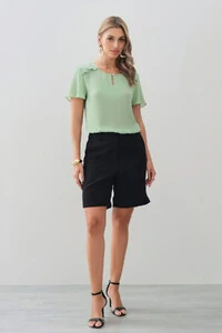 Blusa Decote Gota Vazado Mini Botão Ombro Babadinho