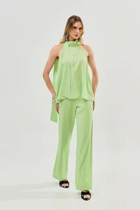 Conjunto de Blusa Regata Frente Única Faixa e Pantalona Nervura