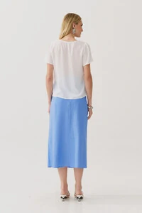 Blusa Decote V Assimétrico Pregas