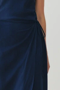 Vestido Midi Regata Transpassado Gola Drapeada Laço Lateral Drapeada