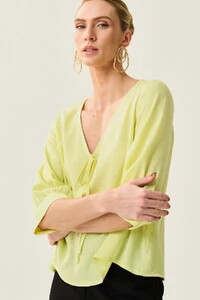 Blusa Manga 3/4 Punho Decote V Laço Recorte Busto