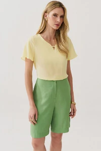 Blusa Manga Evasé Decote Cavado
