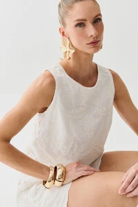 Conjunto de Algodão Bordado Folhagem de Blusa Regata Barrada e Shorts Barrado