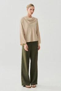 Blusa de Cetim Manga Longa Flare Decote Drapeado