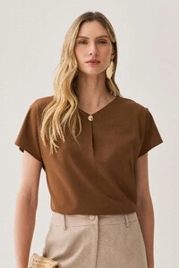 Blusa Manga Morcego Abertura Decote V Prega Gold