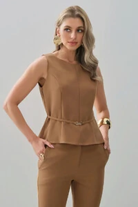 Conjunto de Alfaiataria de Blusa Regata Recorte Cinto Gold e Calça Reta