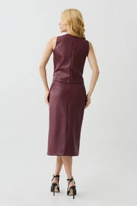 Conjunto de Couro de Regata Crop Recorte e Saia Midi Recorte Fenda Lateral