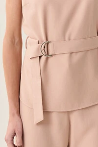 Conjunto de Alfaiataria de Blusa Regata Cinto e Calça Wide Leg