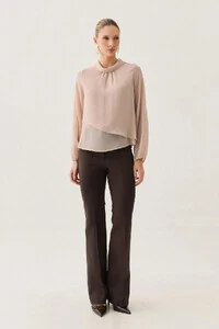 Blusa Dupla Transpassada Assimétrica de Chiffon Yoryu Manga Longa Gola Dobrada