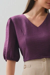 Blusa Manga Elástico Decote V Recortes