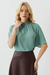 Blusa Manga Evasê Gola Baixa Pregas Triple Franzido