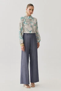 Blusa Assimétrica Abstrata Manga Longa Punho Double Gola Careca Baixa Ombro Direito Pregas Double