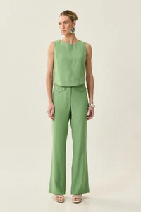 Conjunto de Alfaiataria de Blusa Regata Crop Recorte Calça Reta Aba Botões Forrados Double