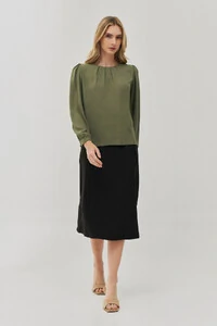 BLUSA MANGA LONGA PUNHO DECOTE PREGAS