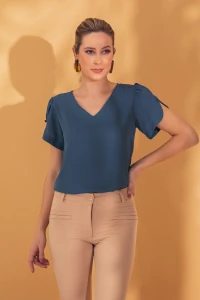 Blusa manga aberta botão forrado
