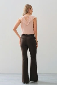 Regata Decote Quadrado Recortes Babado Laço Costas