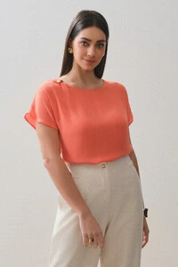 Blusa Manga Morcego Decote Cut Out Gold