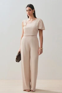Conjunto de Alfaiataria de Blusa Assimétrica Alça Direita Gold Pregas e Pantalona