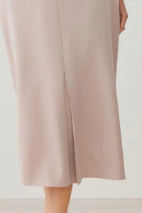 Saia Midi Reta de Alfaiataria Recorte Prega Frontal