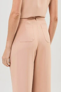 Conjunto de Alfaiataria de Regata Decote Drapeado Ombro Pregas Double e Pantalona Cinto Fino