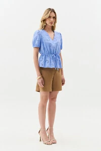 Blusa de Laise de Algodão Manga Bufante Elástico Decote V Cintura Elástico Laço
