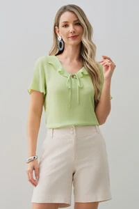 Blusa Decote V Babado Laço